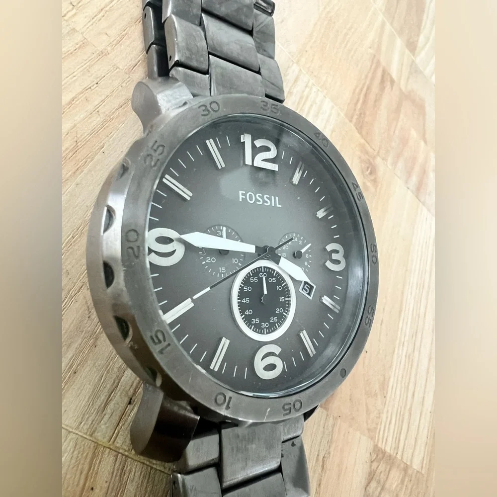Fossil brand model